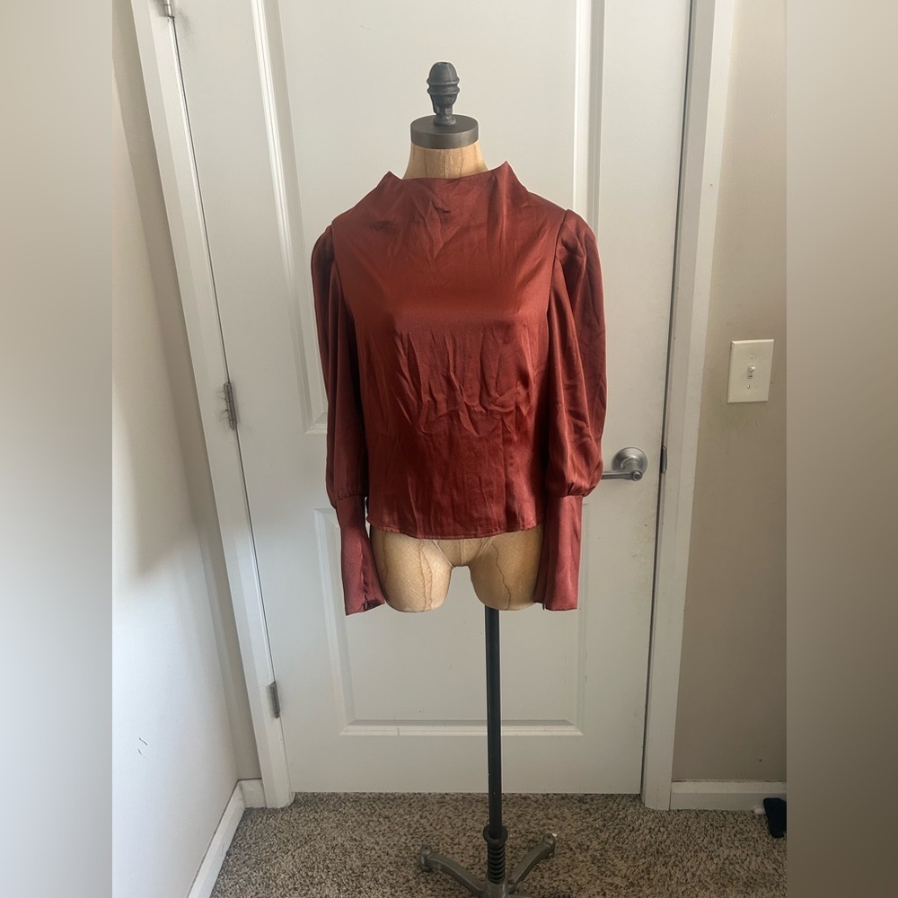 ASTR The Label Valencia Gigot-Sleeve Silk Top